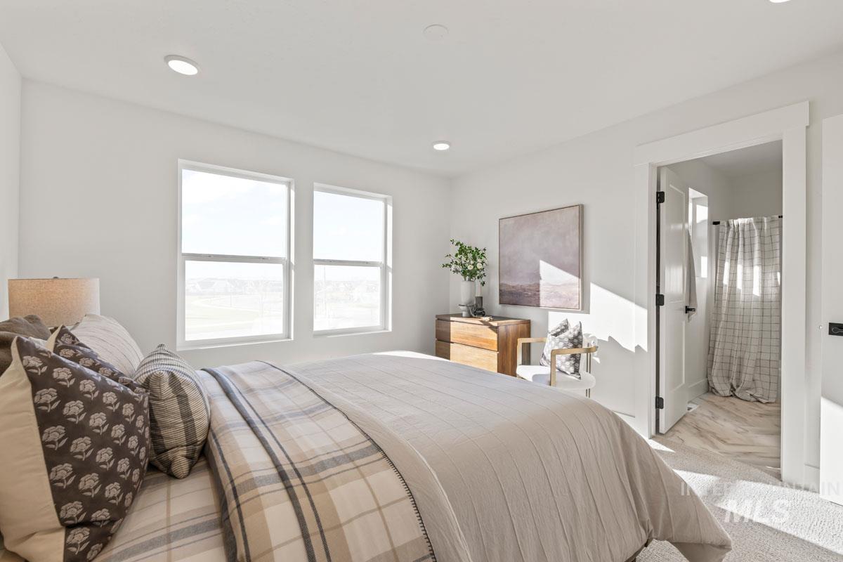 2113 E Deep Purple Lane, Meridian, Idaho 83642, 2 Bedrooms, 2.5 Bathrooms, Residential For Sale, Price $389,900,MLS 98983030