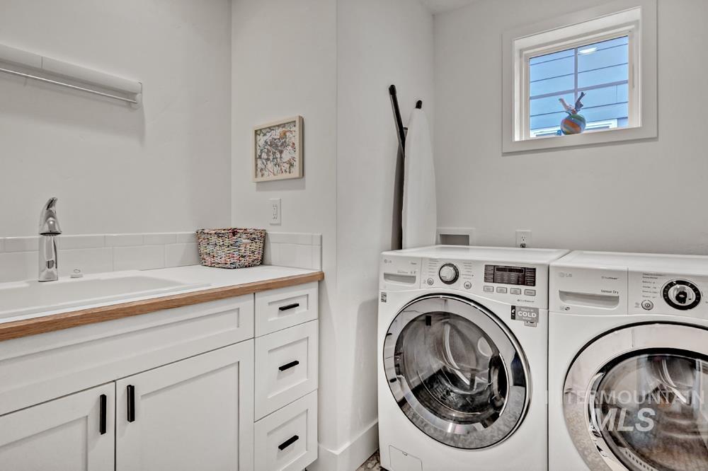 1825 N 30th Street, Boise, Idaho 83703, 4 Bedrooms, 3.5 Bathrooms, Residential For Sale, Price $899,900,MLS 98983033