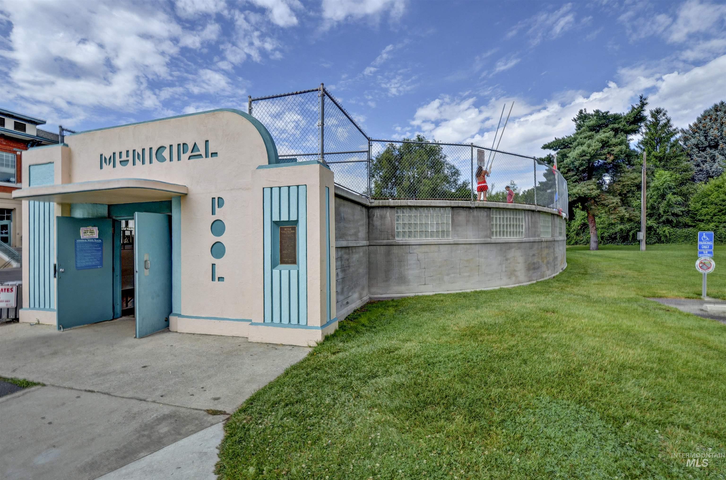 1825 N 30th Street, Boise, Idaho 83703, 4 Bedrooms, 3.5 Bathrooms, Residential For Sale, Price $899,900,MLS 98983033