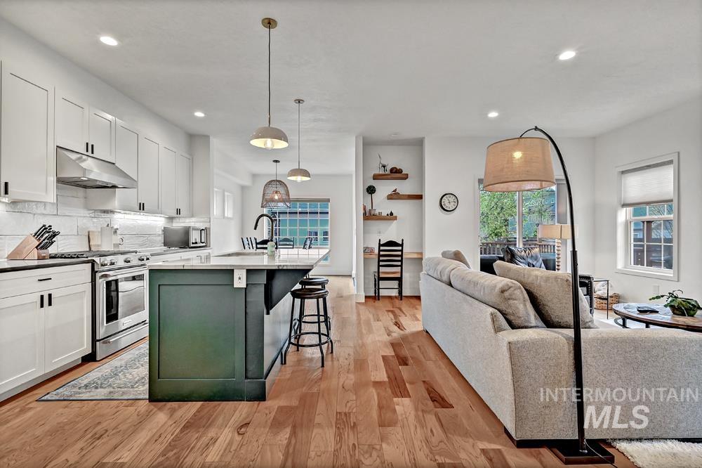 1825 N 30th Street, Boise, Idaho 83703, 4 Bedrooms, 3.5 Bathrooms, Residential For Sale, Price $899,900,MLS 98983033