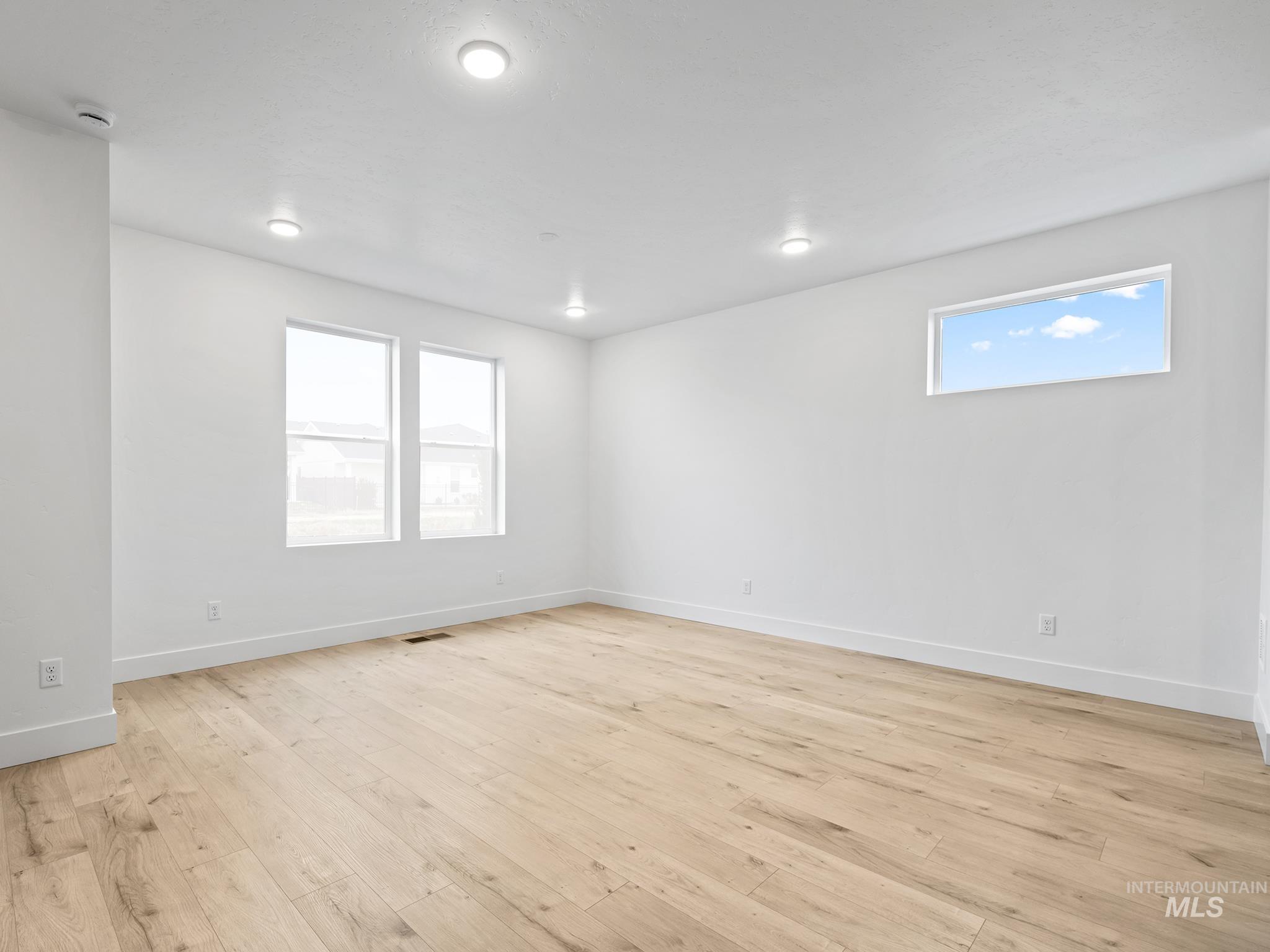 6369 S Sachet Ln, Meridian, Idaho 83642, 3 Bedrooms, 2.5 Bathrooms, Residential For Sale, Price $417,900,MLS 98983034