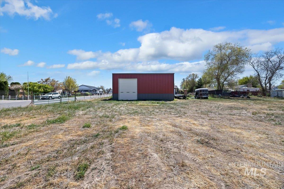 931 Robertson St, Buhl, Idaho 83316, 3 Bedrooms, 2 Bathrooms, Residential For Sale, Price $410,000,MLS 98983035