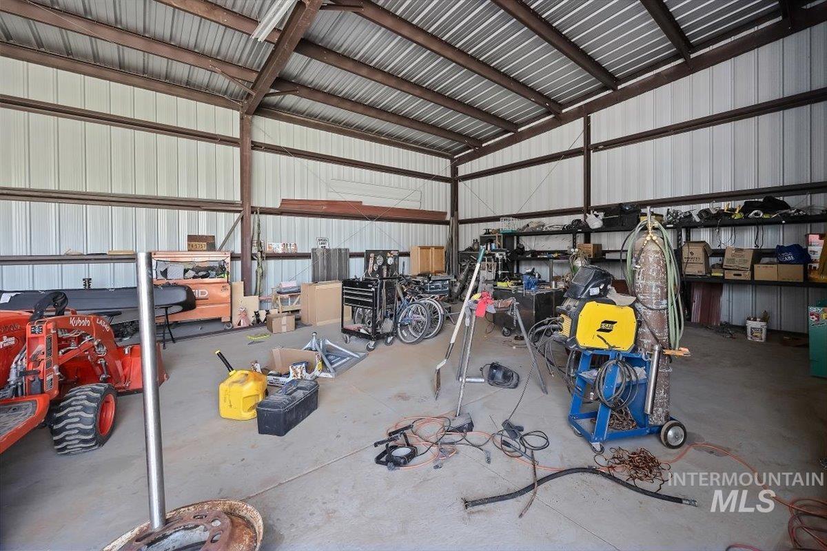 931 Robertson St, Buhl, Idaho 83316, 3 Bedrooms, 2 Bathrooms, Residential For Sale, Price $410,000,MLS 98983035