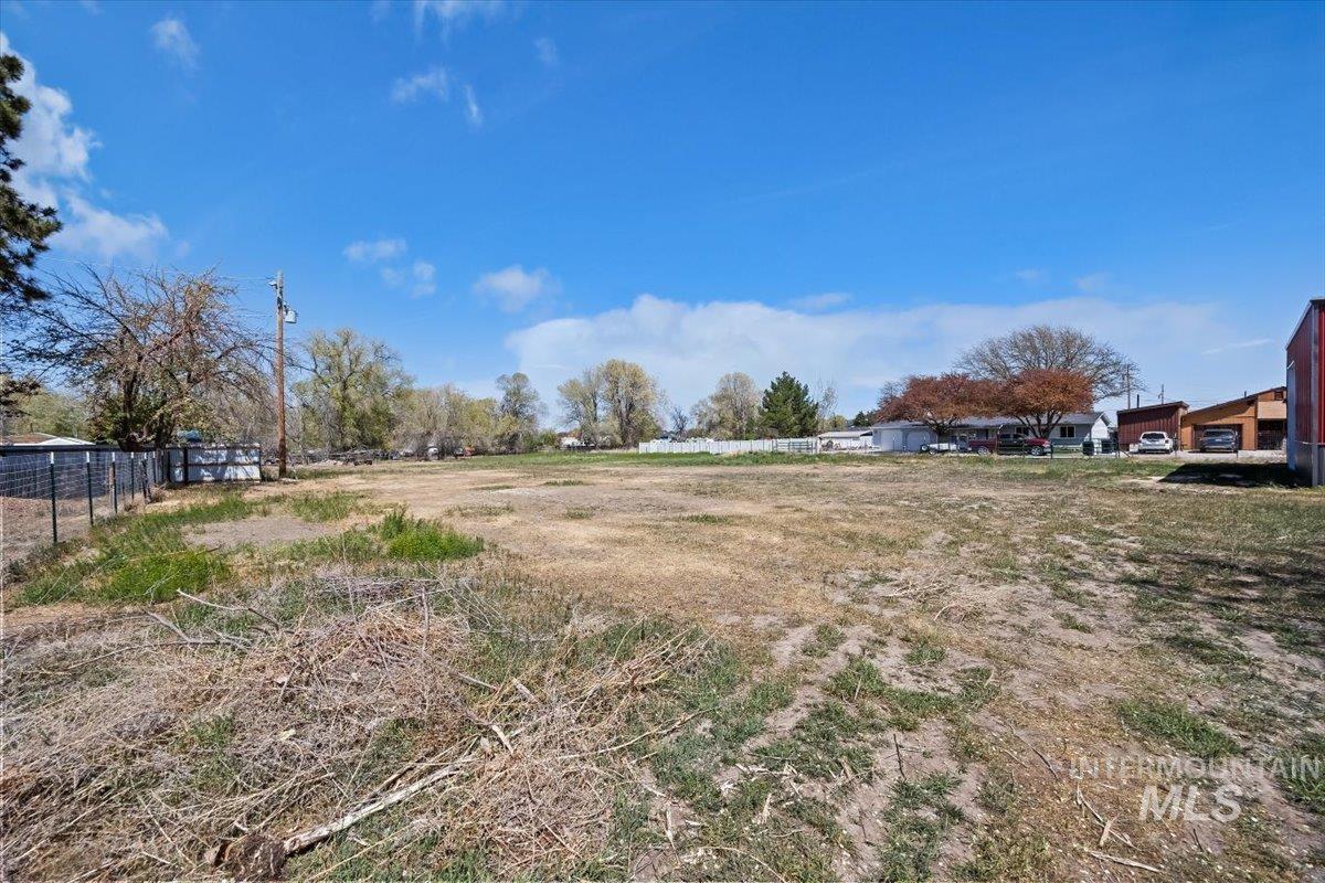 931 Robertson St, Buhl, Idaho 83316, 3 Bedrooms, 2 Bathrooms, Residential For Sale, Price $410,000,MLS 98983035