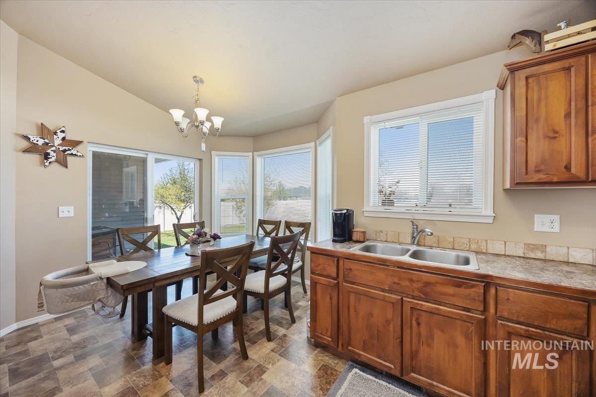 2543 Denali Dr, Burley, Idaho 83318, 5 Bedrooms, 3 Bathrooms, Residential For Sale, Price $465,000,MLS 98983036