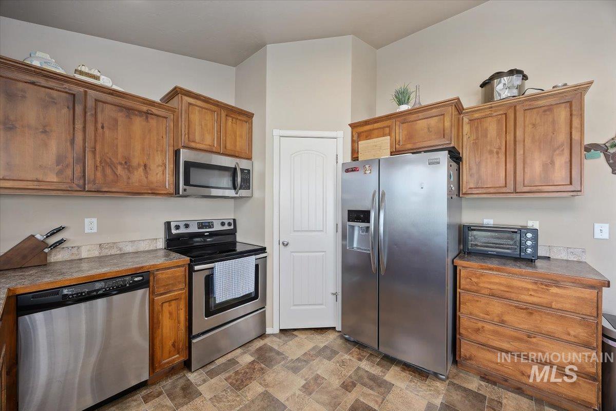 2543 Denali Dr, Burley, Idaho 83318, 5 Bedrooms, 3 Bathrooms, Residential For Sale, Price $465,000,MLS 98983036