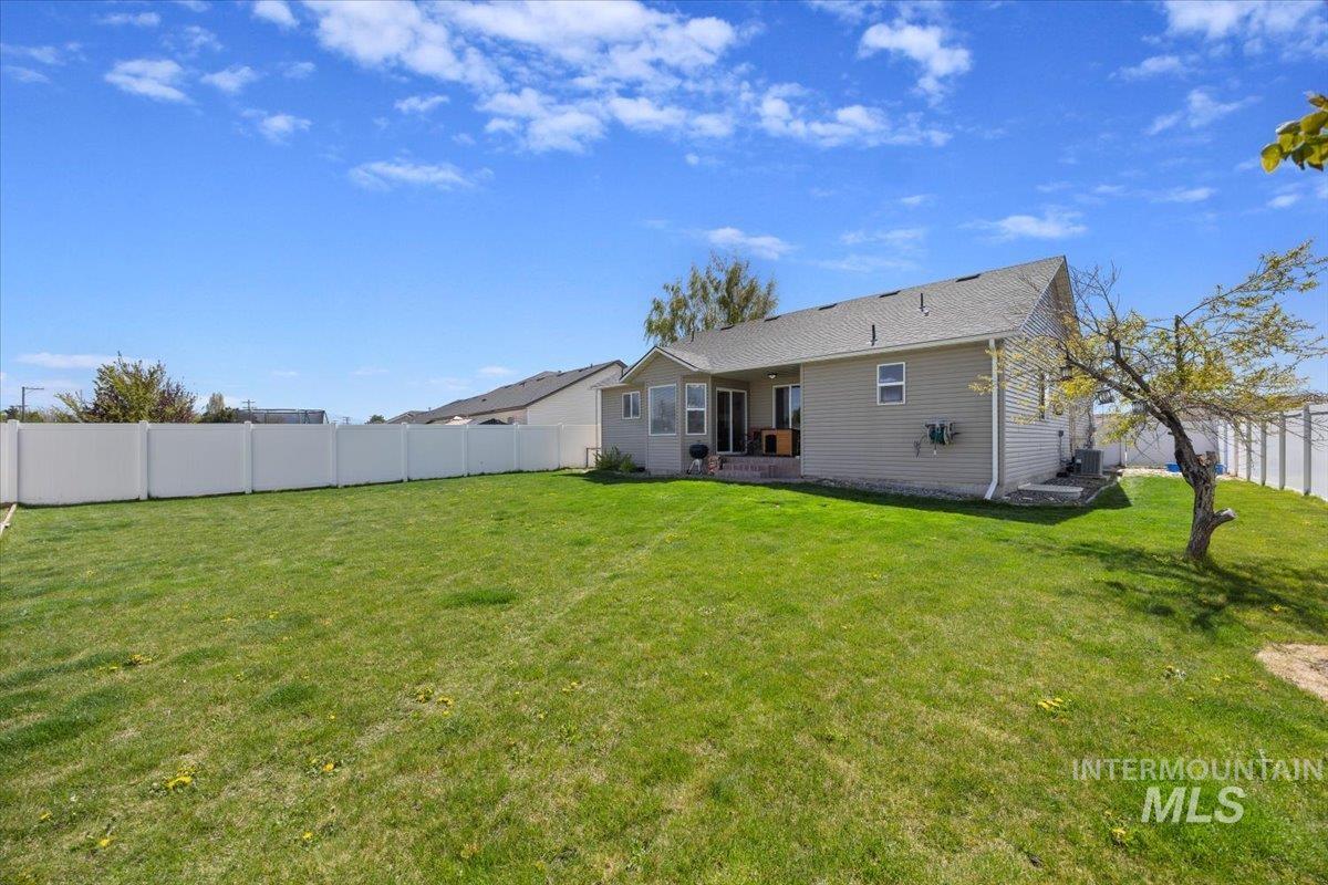 2543 Denali Dr, Burley, Idaho 83318, 5 Bedrooms, 3 Bathrooms, Residential For Sale, Price $465,000,MLS 98983036
