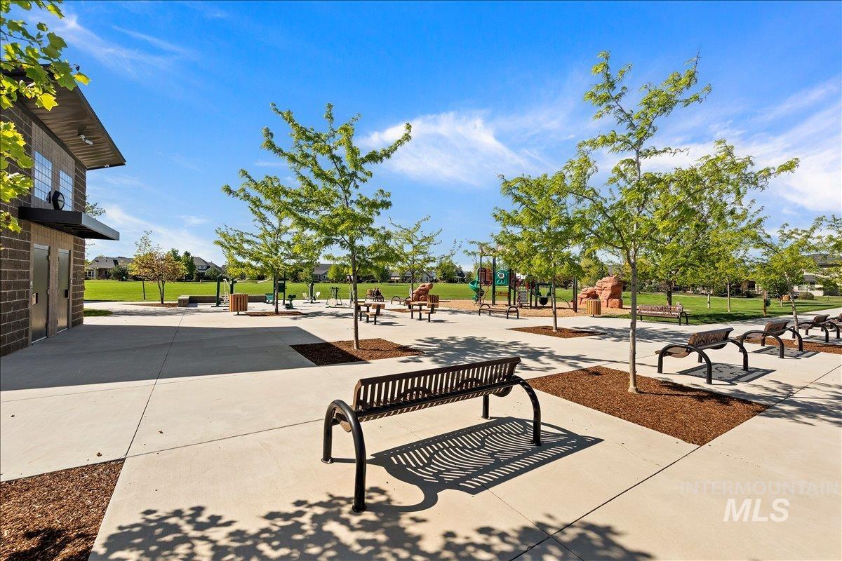 5986 N Vicenza Ave., Meridian, Idaho 83646, 4 Bedrooms, 2.5 Bathrooms, Residential For Sale, Price $774,900,MLS 98983037