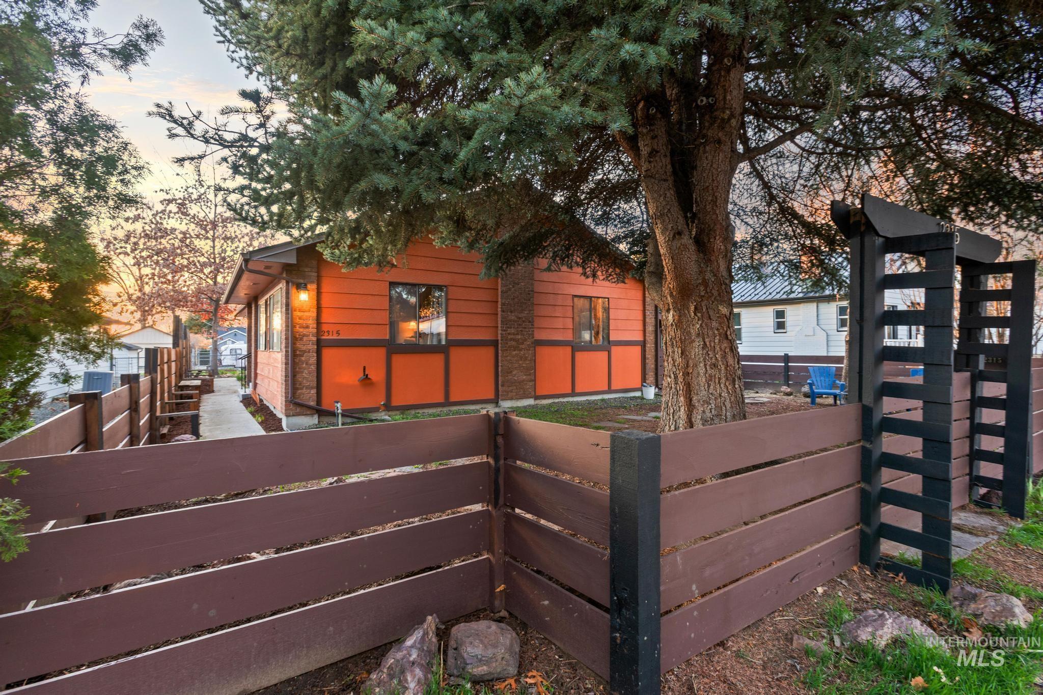 2315 N 23rd St, Boise, Idaho 83702-0528, 2 Bedrooms, 2 Bathrooms, Residential For Sale, Price $715,000,MLS 98983038