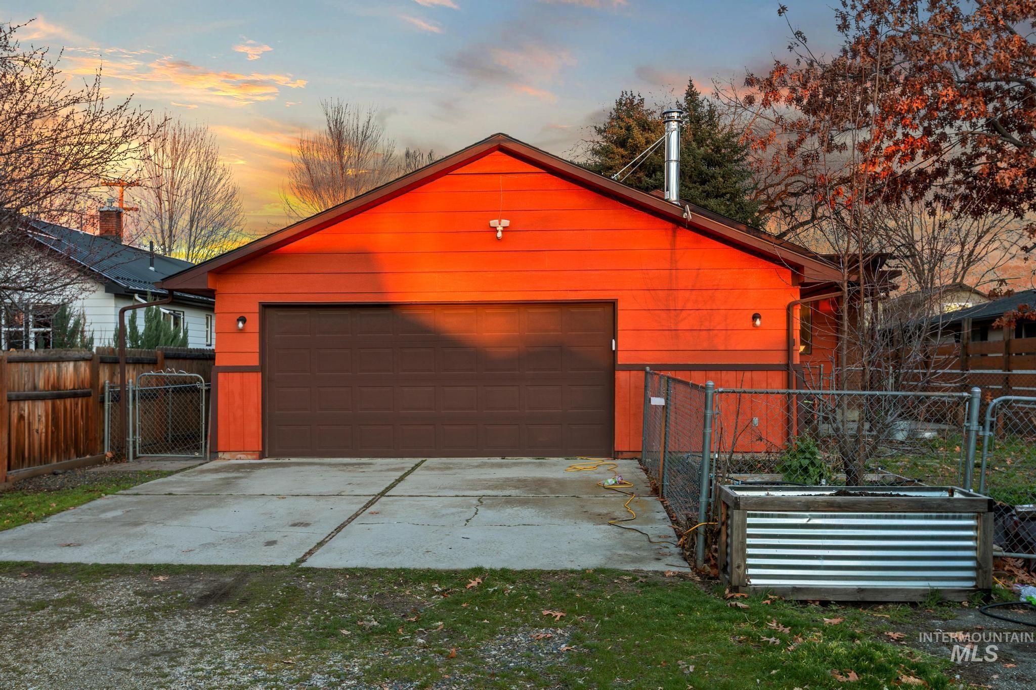 2315 N 23rd St, Boise, Idaho 83702-0528, 2 Bedrooms, 2 Bathrooms, Residential For Sale, Price $715,000,MLS 98983038