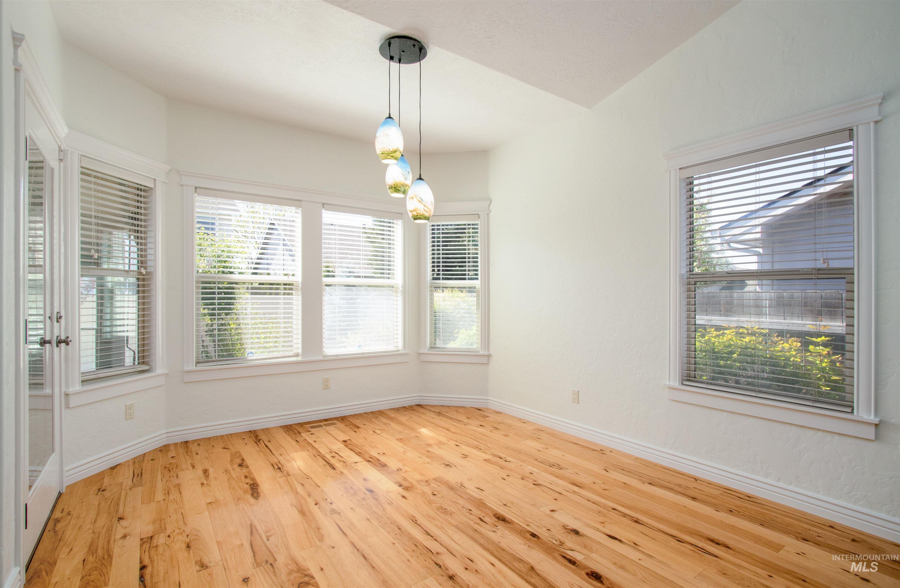 10553 Alpine Street, Nampa, Idaho 83687, 3 Bedrooms, 2.5 Bathrooms, Residential For Sale, Price $479,900,MLS 98983048