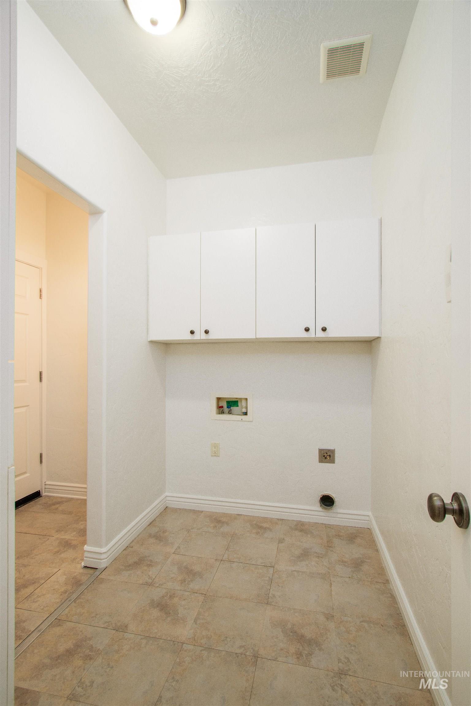 10553 Alpine Street, Nampa, Idaho 83687, 3 Bedrooms, 2.5 Bathrooms, Residential For Sale, Price $479,900,MLS 98983048