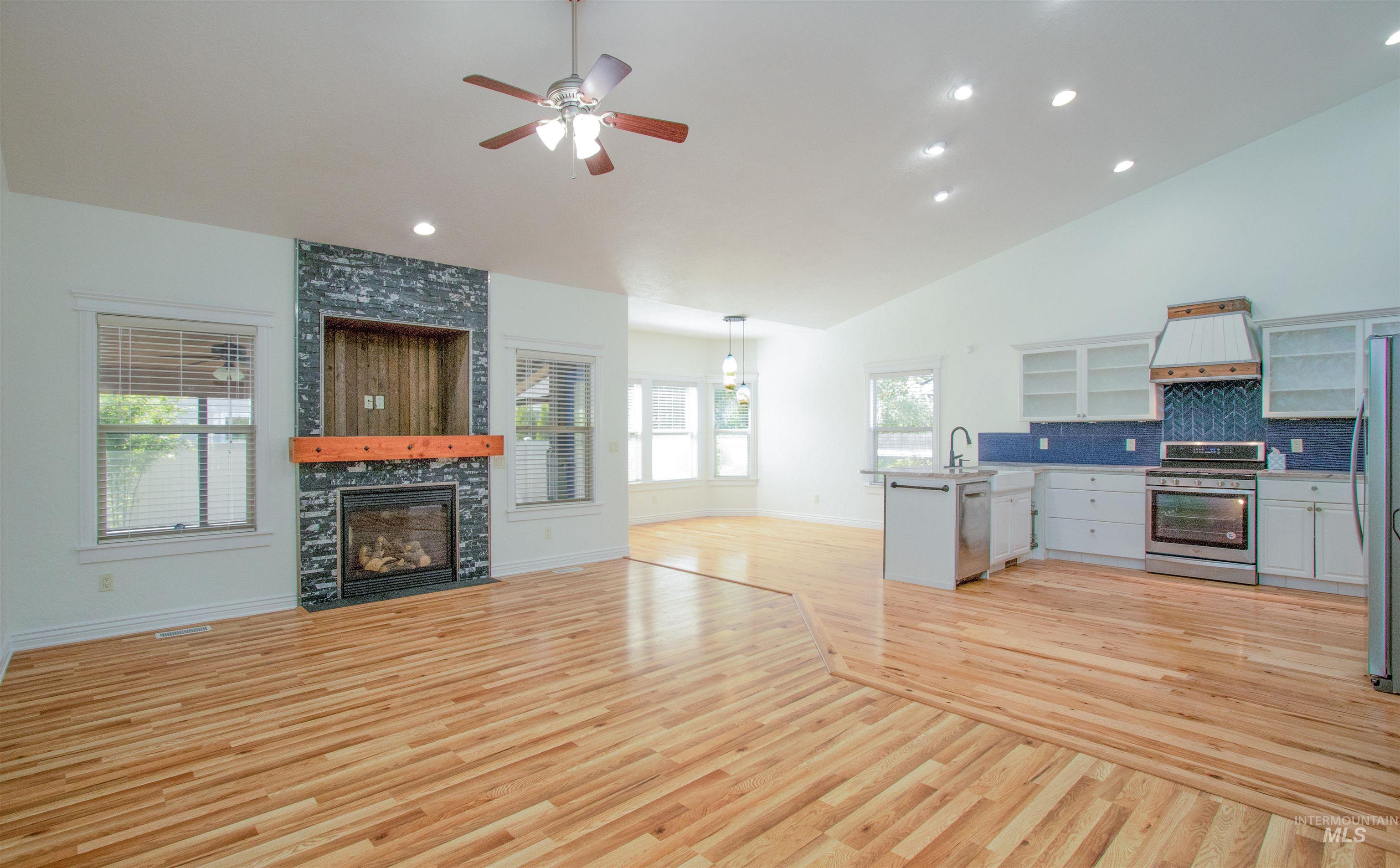 10553 Alpine Street, Nampa, Idaho 83687, 3 Bedrooms, 2.5 Bathrooms, Residential For Sale, Price $479,900,MLS 98983048