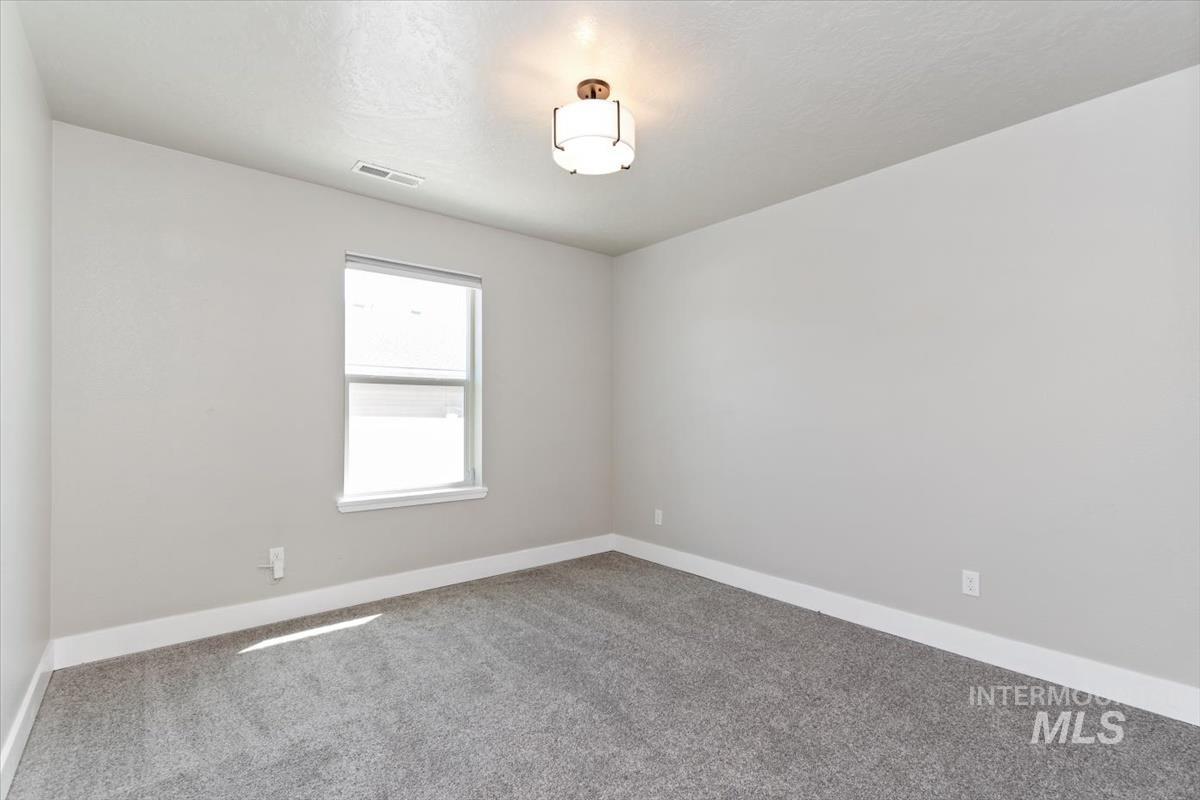 4323 Bainbridge St, Caldwell, Idaho 83607-4510, 3 Bedrooms, 2 Bathrooms, Residential For Sale, Price $420,000,MLS 98983050