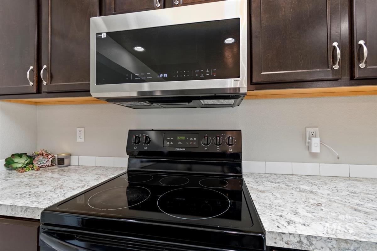 4323 Bainbridge St, Caldwell, Idaho 83607-4510, 3 Bedrooms, 2 Bathrooms, Residential For Sale, Price $420,000,MLS 98983050