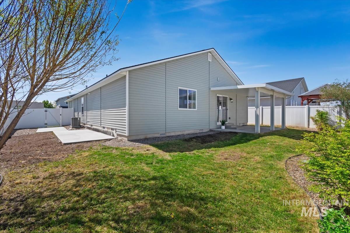 4323 Bainbridge St, Caldwell, Idaho 83607-4510, 3 Bedrooms, 2 Bathrooms, Residential For Sale, Price $420,000,MLS 98983050