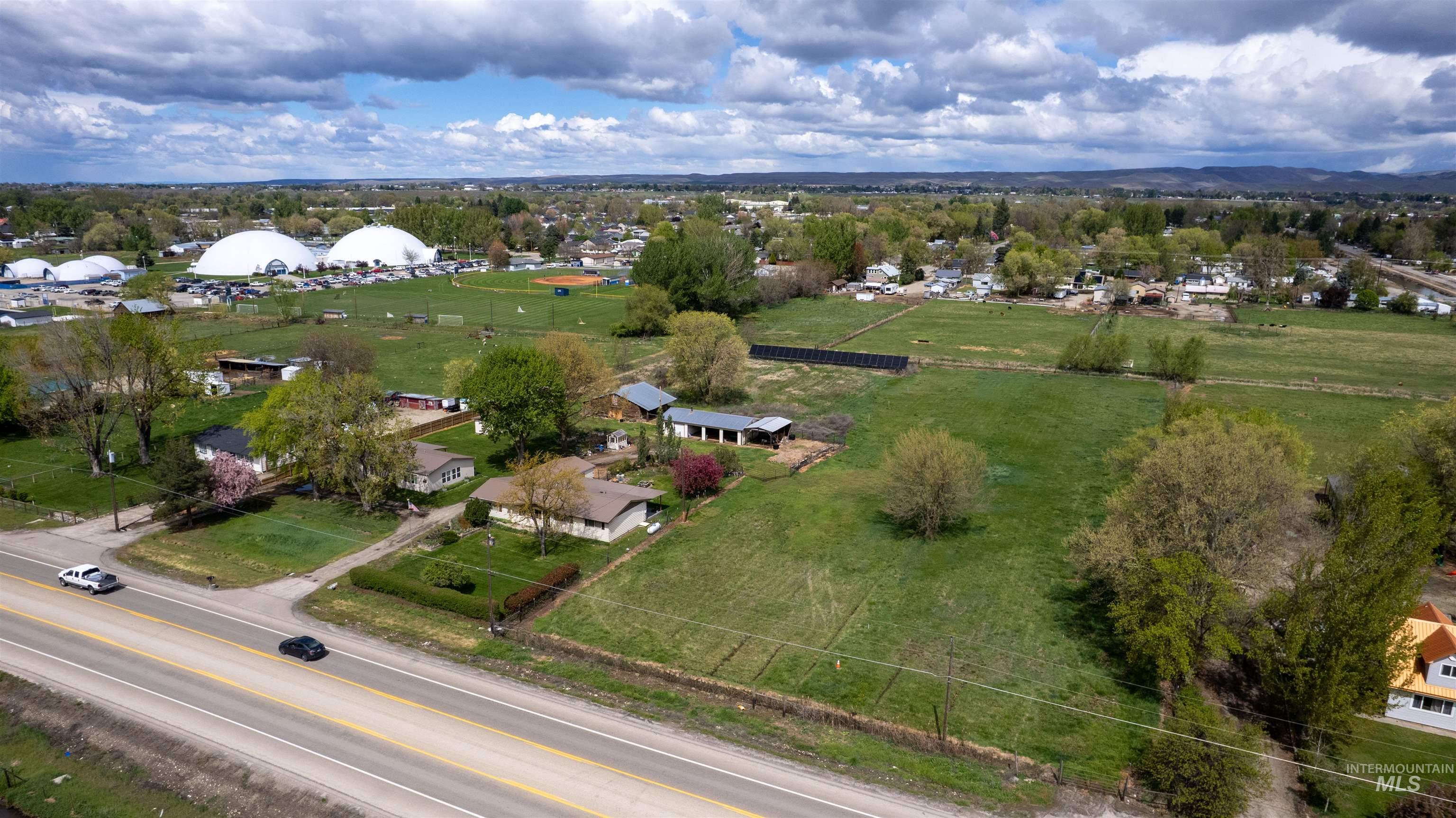 338 & 340 W Hwy 52, Emmett, Idaho 83617, Business/Commercial For Sale, Price $1,300,000, 98983052