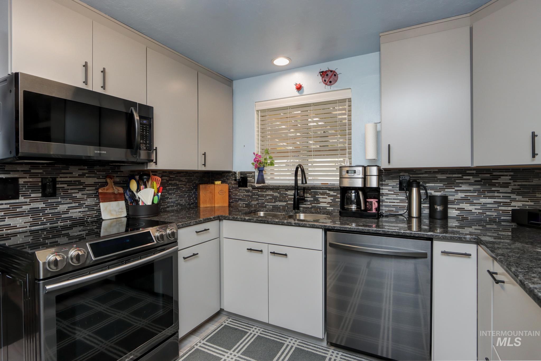 338 & 340 W Hwy 52, Emmett, Idaho 83617, Business/Commercial For Sale, Price $1,300,000, 98983052