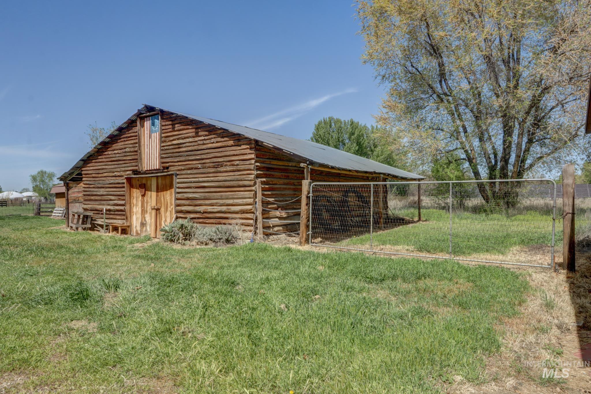 338, 340, & TBD W Hwy 52, Emmett, Idaho 83617, 6 Bedrooms, 4 Bathrooms, Residential For Sale, Price $1,249,500,MLS 98983053