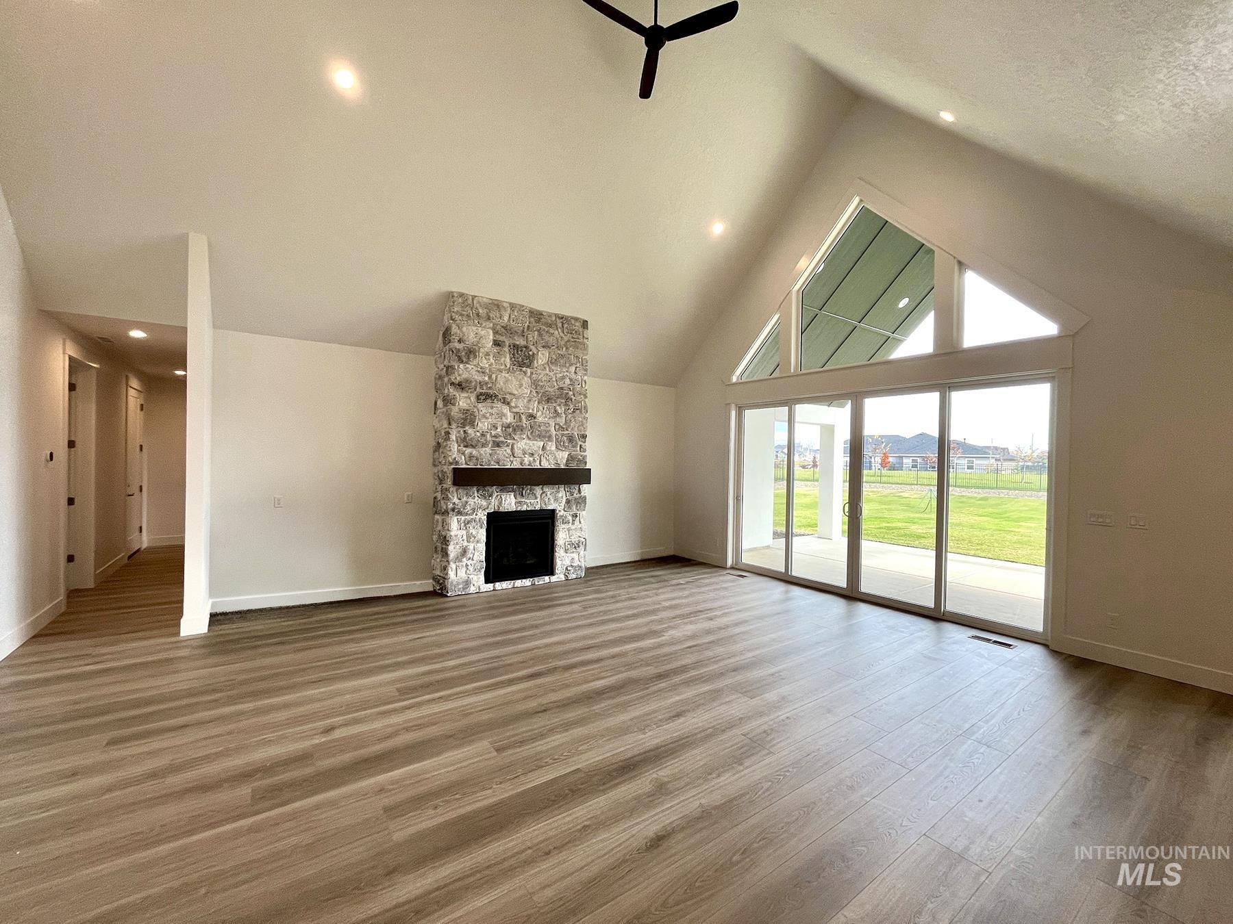 305 S Gearbox Way, Boise, Idaho 83716, 3 Bedrooms, 3.5 Bathrooms, Residential For Sale, Price $899,900,MLS 98983055