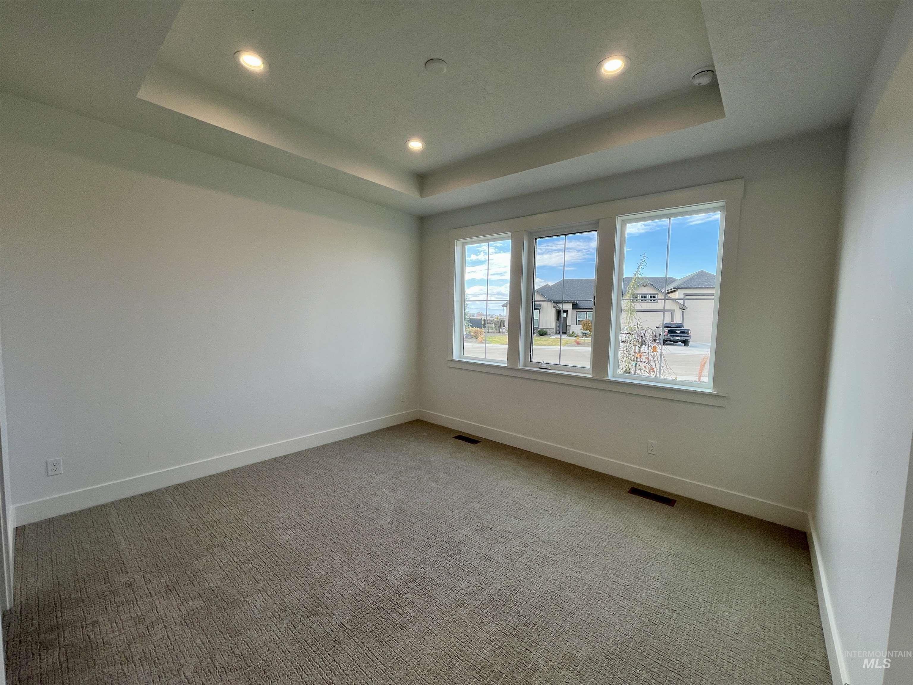 305 S Gearbox Way, Boise, Idaho 83716, 3 Bedrooms, 3.5 Bathrooms, Residential For Sale, Price $899,900,MLS 98983055