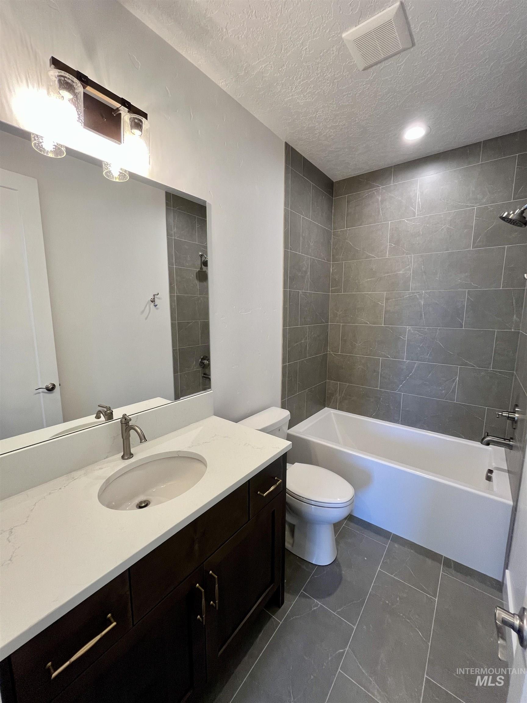 305 S Gearbox Way, Boise, Idaho 83716, 3 Bedrooms, 3.5 Bathrooms, Residential For Sale, Price $899,900,MLS 98983055