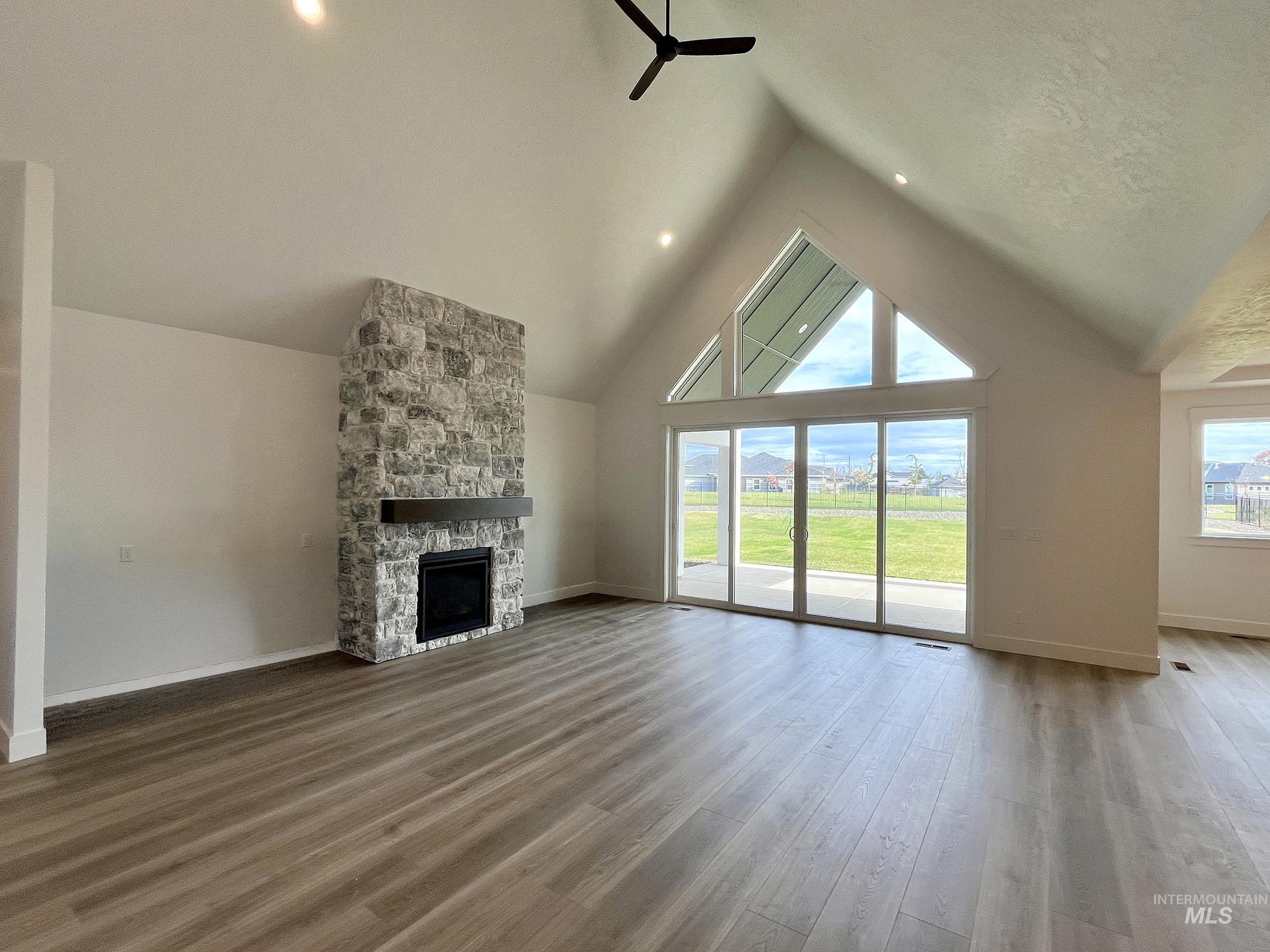 305 S Gearbox Way, Boise, Idaho 83716, 3 Bedrooms, 3.5 Bathrooms, Residential For Sale, Price $899,900,MLS 98983055