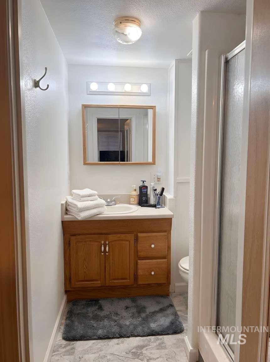 5541 N Samson Ave, Boise, Idaho 83704, 4 Bedrooms, 4 Bathrooms, Residential For Sale, Price $612,000,MLS 98983058