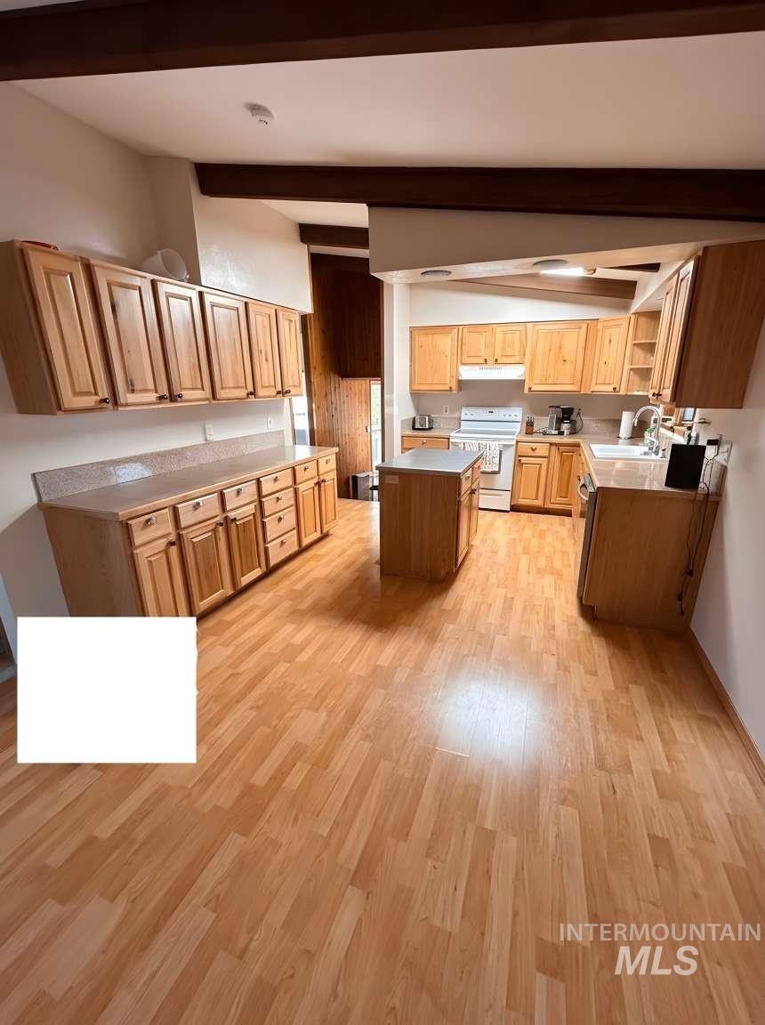 5541 N Samson Ave, Boise, Idaho 83704, 4 Bedrooms, 4 Bathrooms, Residential For Sale, Price $612,000,MLS 98983058