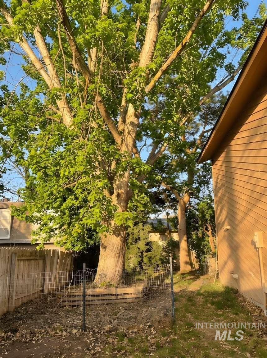 5541 N Samson Ave, Boise, Idaho 83704, 4 Bedrooms, 4 Bathrooms, Residential For Sale, Price $612,000,MLS 98983058