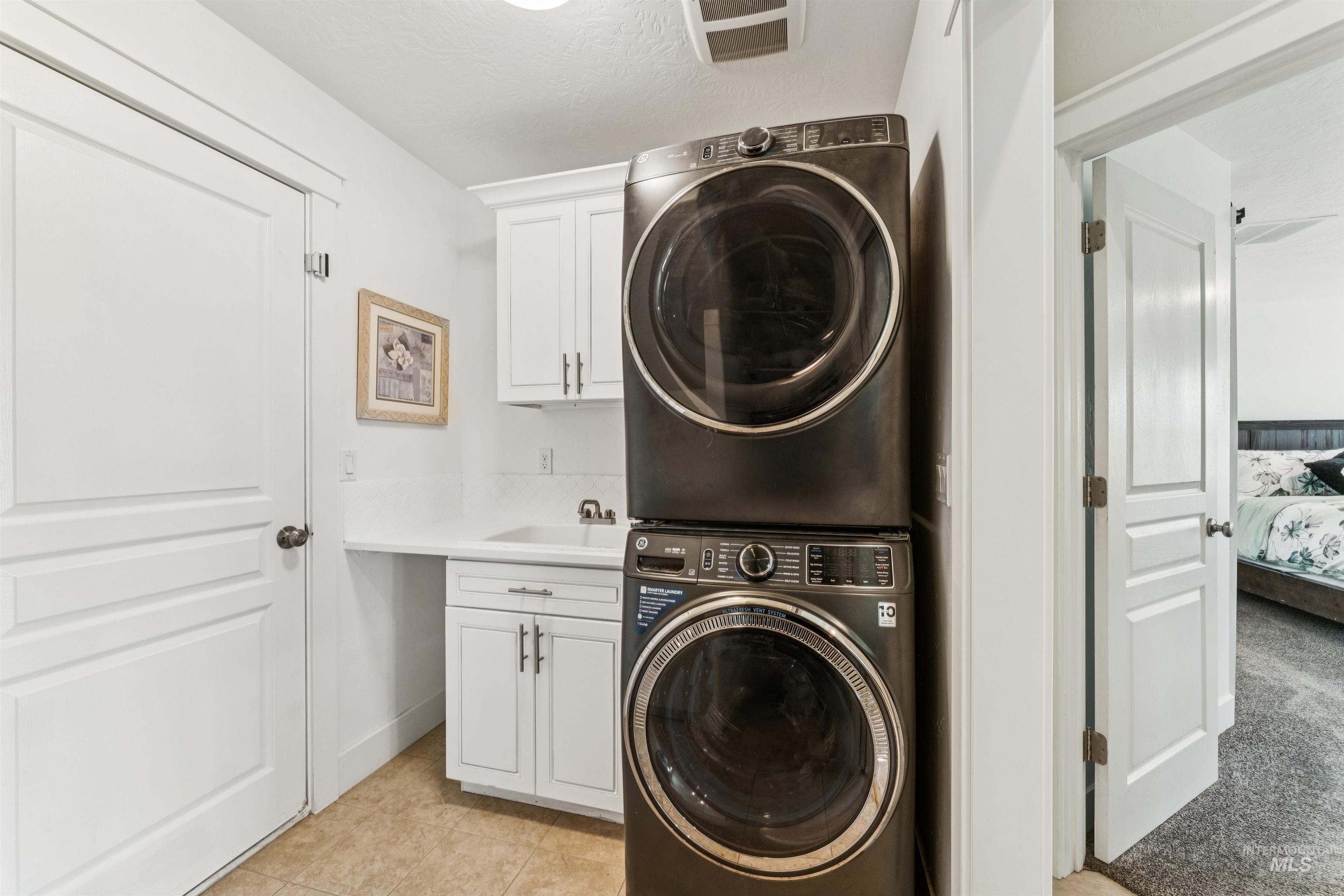 6249 Pershall RD, Marsing, Idaho 83639, 3 Bedrooms, 2 Bathrooms, Residential For Sale, Price $939,900,MLS 98983061