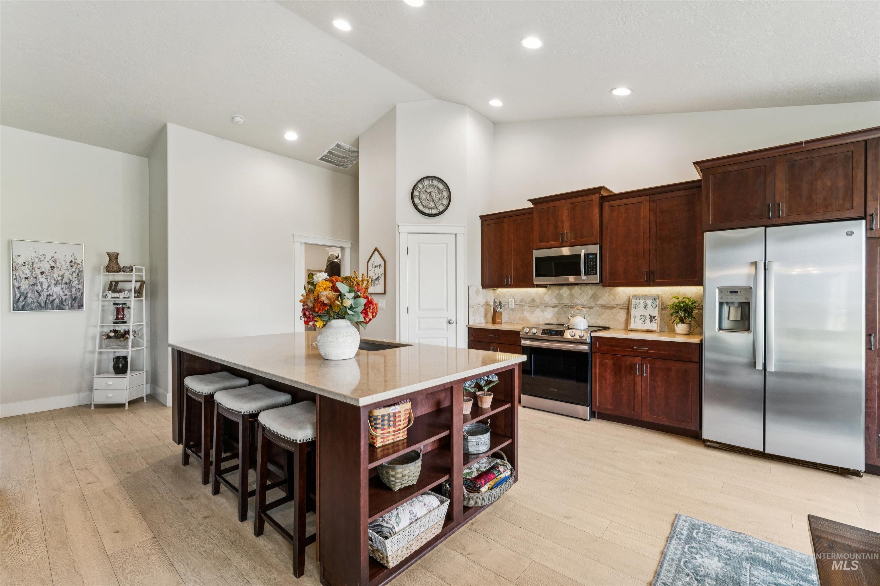 6249 Pershall RD, Marsing, Idaho 83639, 3 Bedrooms, 2 Bathrooms, Residential For Sale, Price $939,900,MLS 98983061