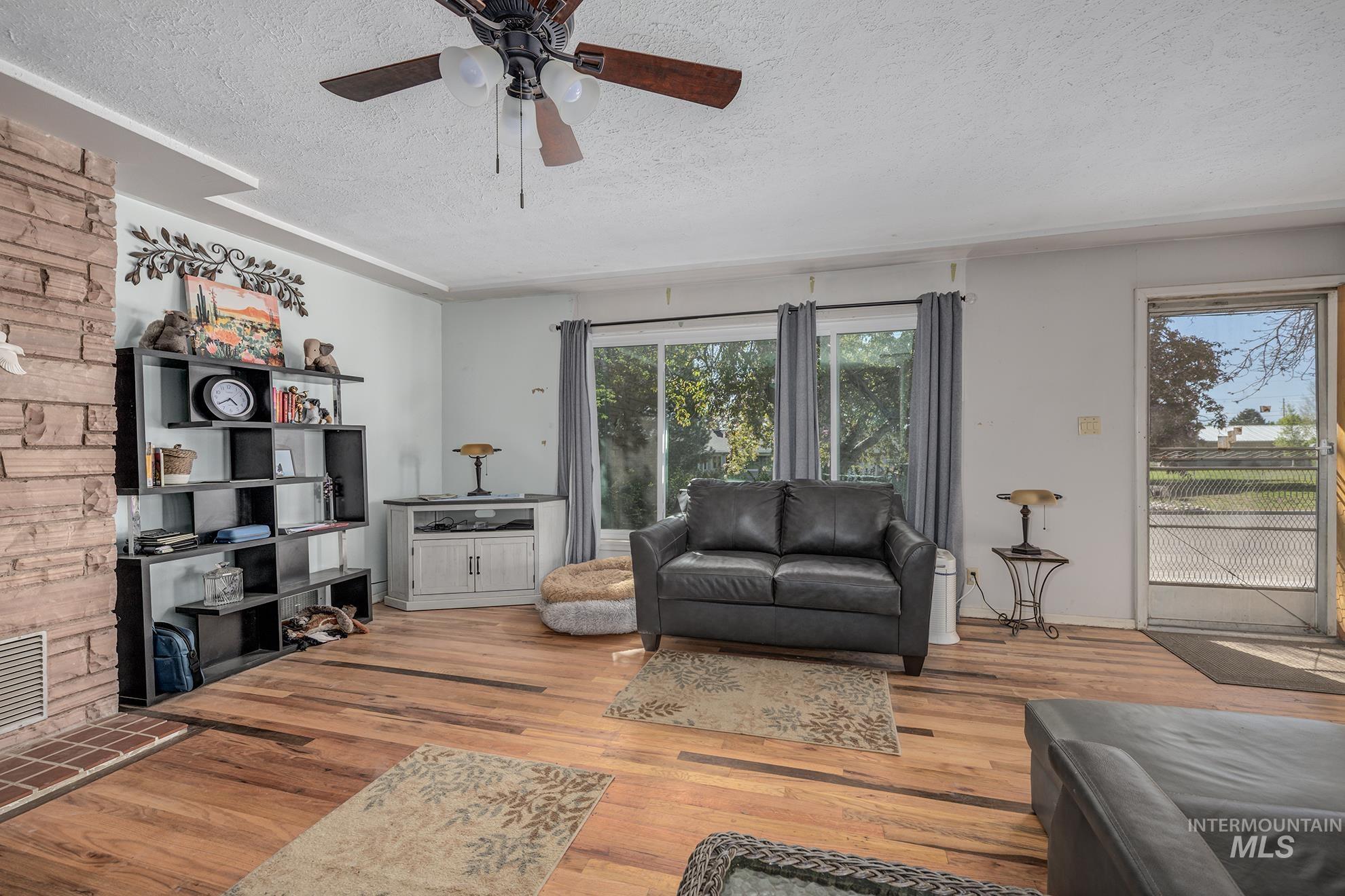 1804 Sunset Street, Weiser, Idaho 83672, 3 Bedrooms, 2 Bathrooms, Residential For Sale, Price $329,900,MLS 98983062