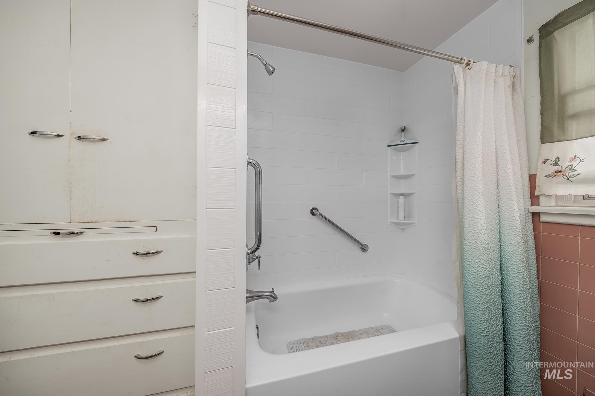 1804 Sunset Street, Weiser, Idaho 83672, 3 Bedrooms, 2 Bathrooms, Residential For Sale, Price $329,900,MLS 98983062