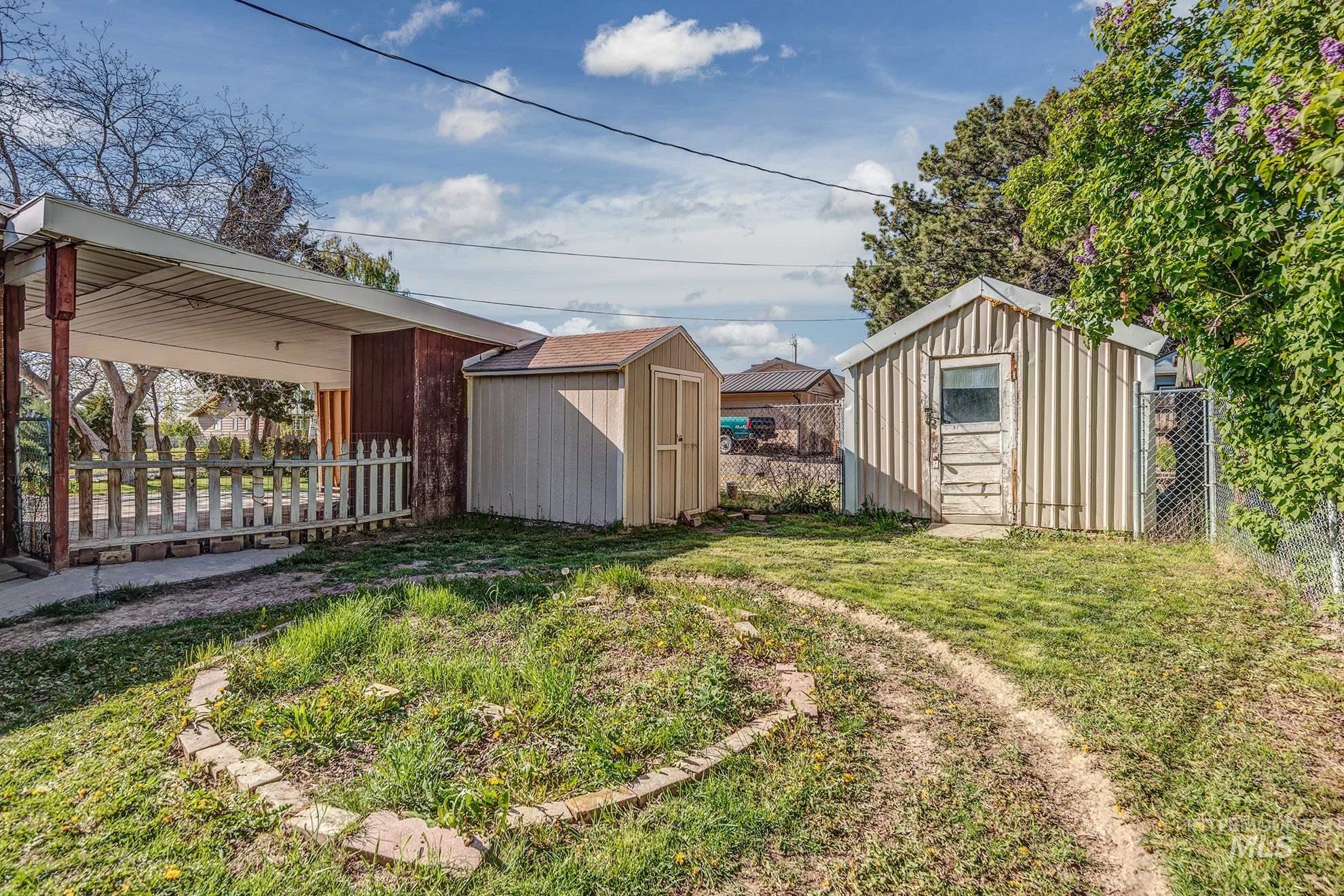 1804 Sunset Street, Weiser, Idaho 83672, 3 Bedrooms, 2 Bathrooms, Residential For Sale, Price $329,900,MLS 98983062