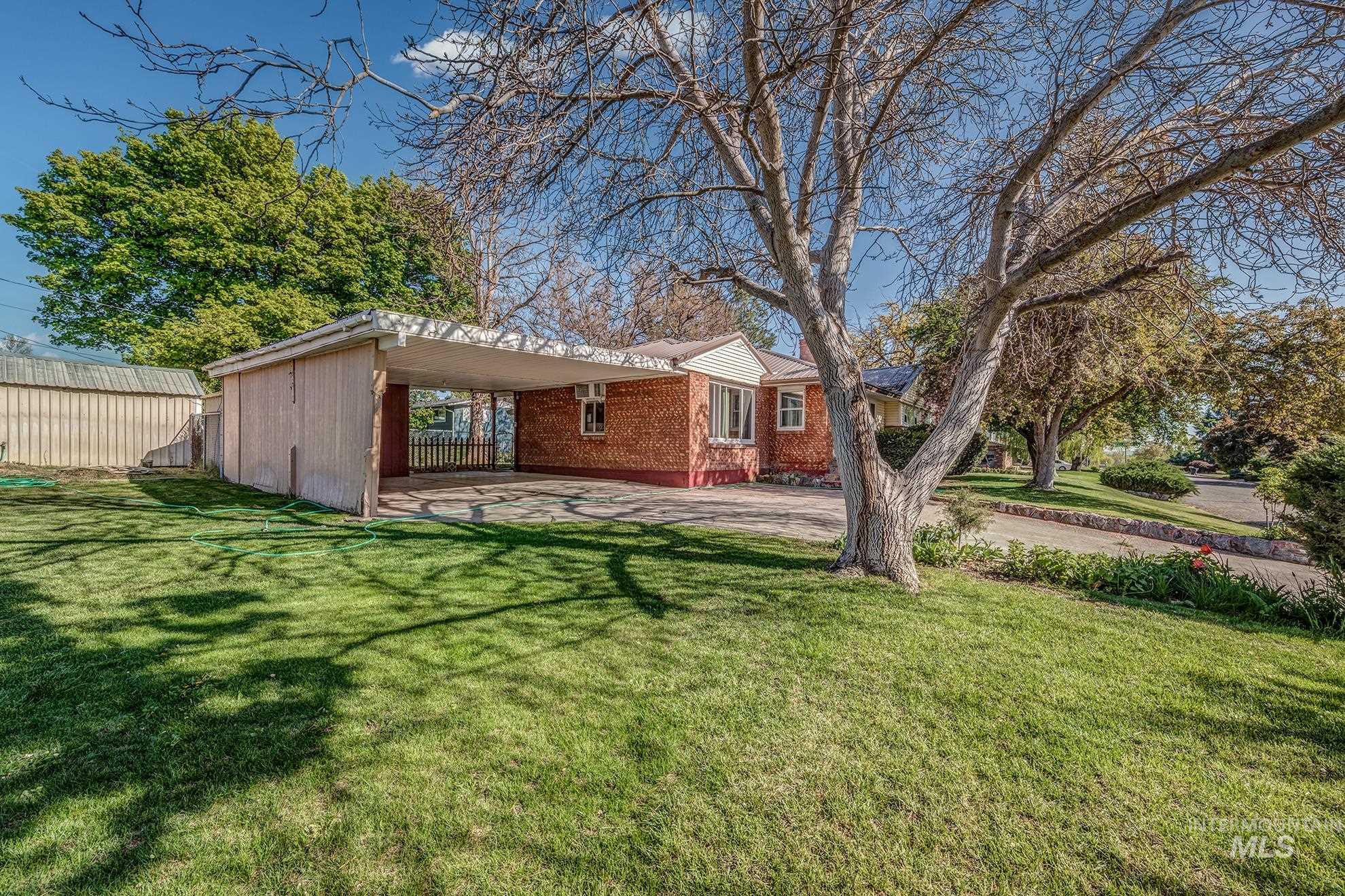 1804 Sunset Street, Weiser, Idaho 83672, 3 Bedrooms, 2 Bathrooms, Residential For Sale, Price $329,900,MLS 98983062