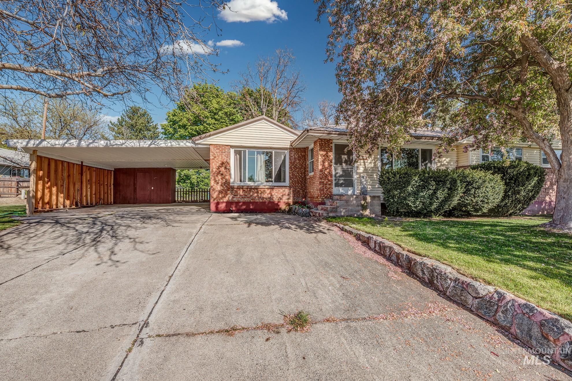 1804 Sunset Street, Weiser, Idaho 83672, 3 Bedrooms, 2 Bathrooms, Residential For Sale, Price $329,900,MLS 98983062