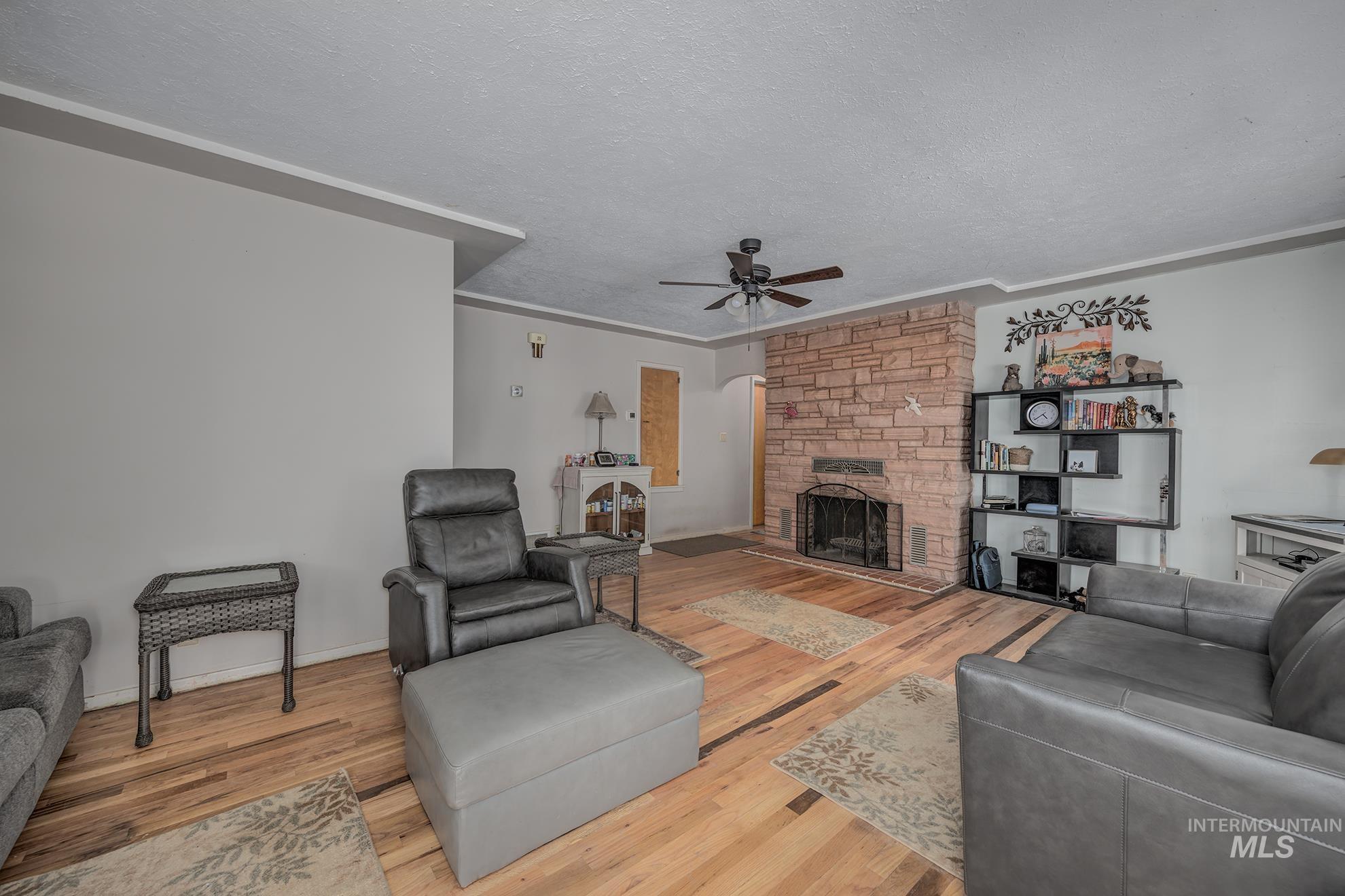 1804 Sunset Street, Weiser, Idaho 83672, 3 Bedrooms, 2 Bathrooms, Residential For Sale, Price $329,900,MLS 98983062