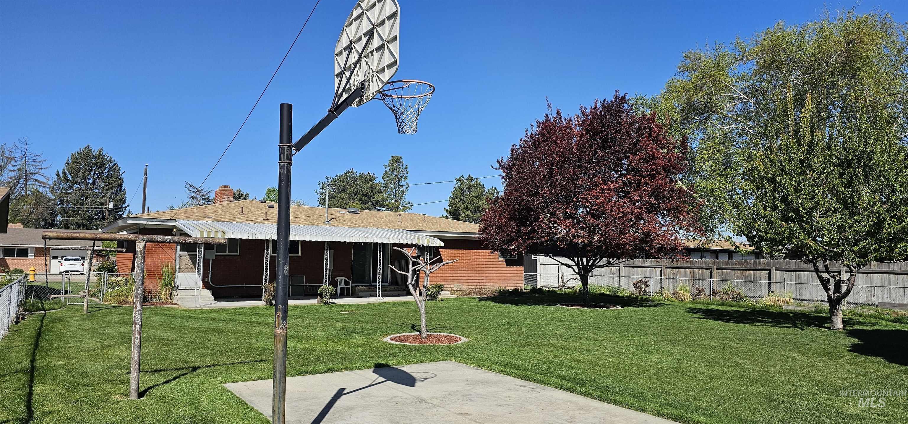 224 Westwood Blvd, Nampa, Idaho 83686, 3 Bedrooms, 1.5 Bathrooms, Residential For Sale, Price $329,900,MLS 98983063