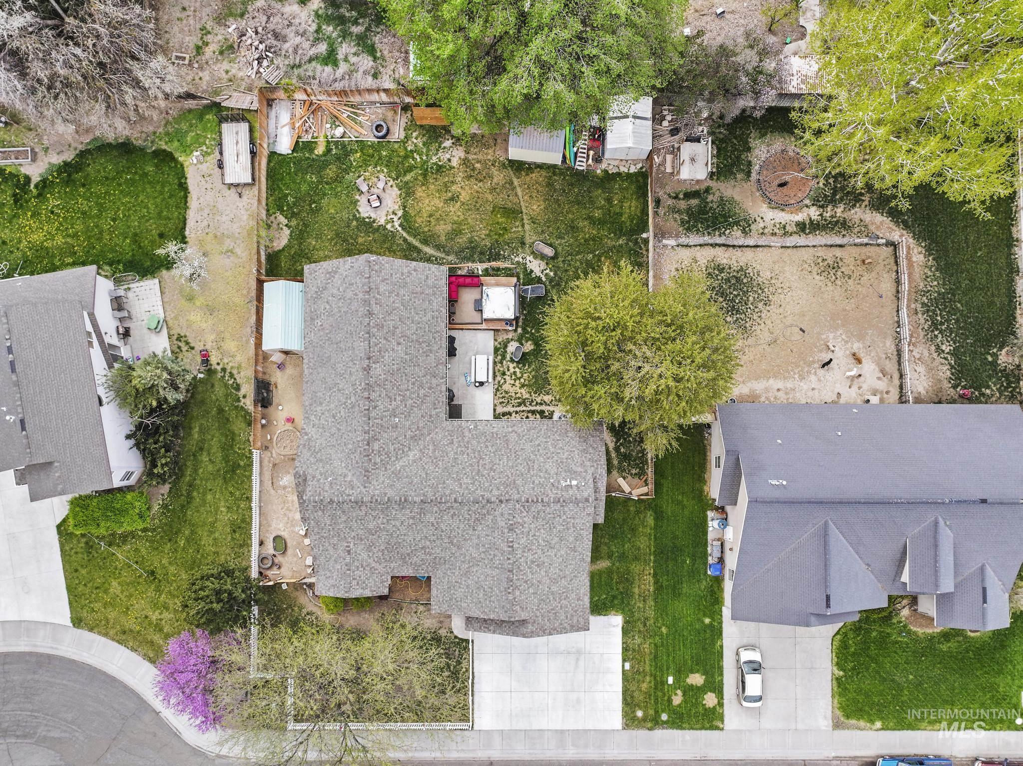 1413 Winterlane, Jerome, Idaho 83338-0000, 4 Bedrooms, 2.5 Bathrooms, Residential For Sale, Price $419,000,MLS 98983065