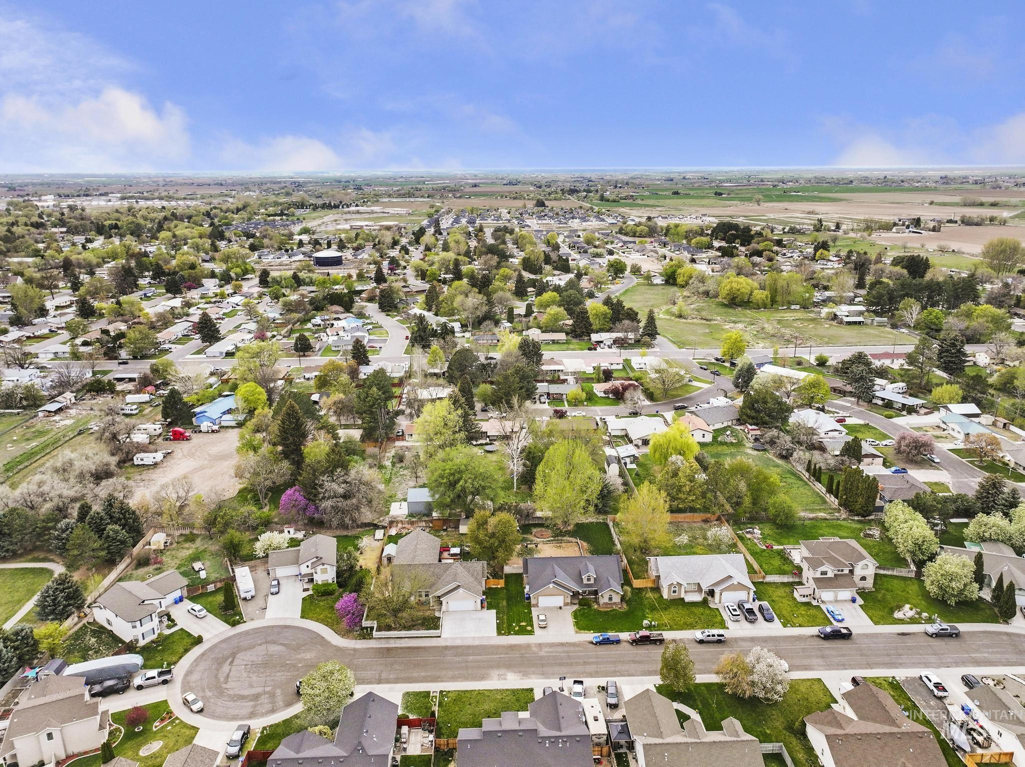 1413 Winterlane, Jerome, Idaho 83338-0000, 4 Bedrooms, 2.5 Bathrooms, Residential For Sale, Price $419,000,MLS 98983065