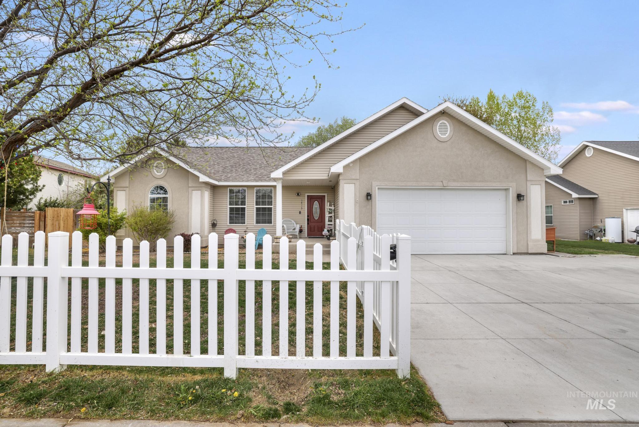 1413 Winterlane, Jerome, Idaho 83338-0000, 4 Bedrooms, 2.5 Bathrooms, Residential For Sale, Price $419,000,MLS 98983065
