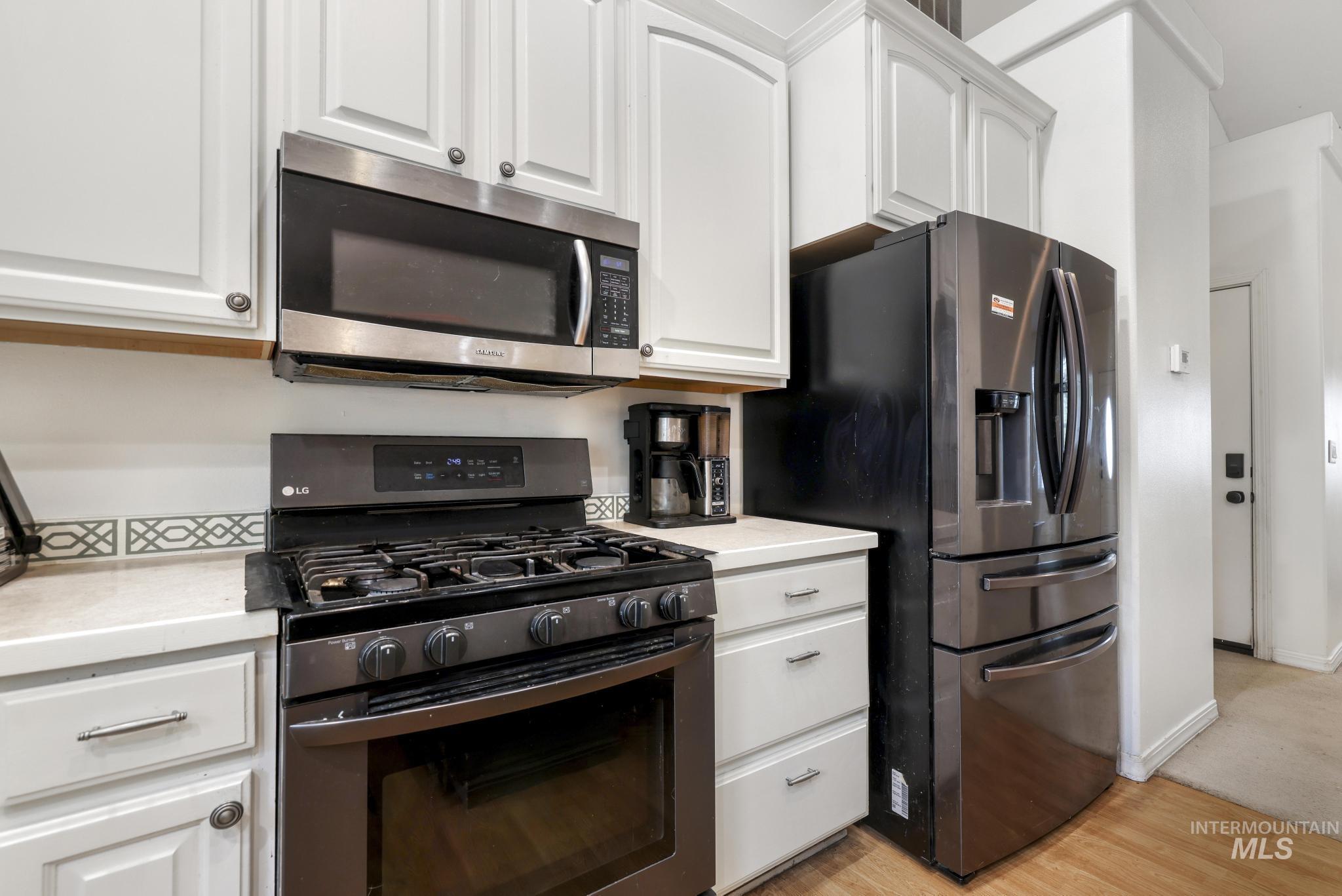 1413 Winterlane, Jerome, Idaho 83338-0000, 4 Bedrooms, 2.5 Bathrooms, Residential For Sale, Price $419,000,MLS 98983065
