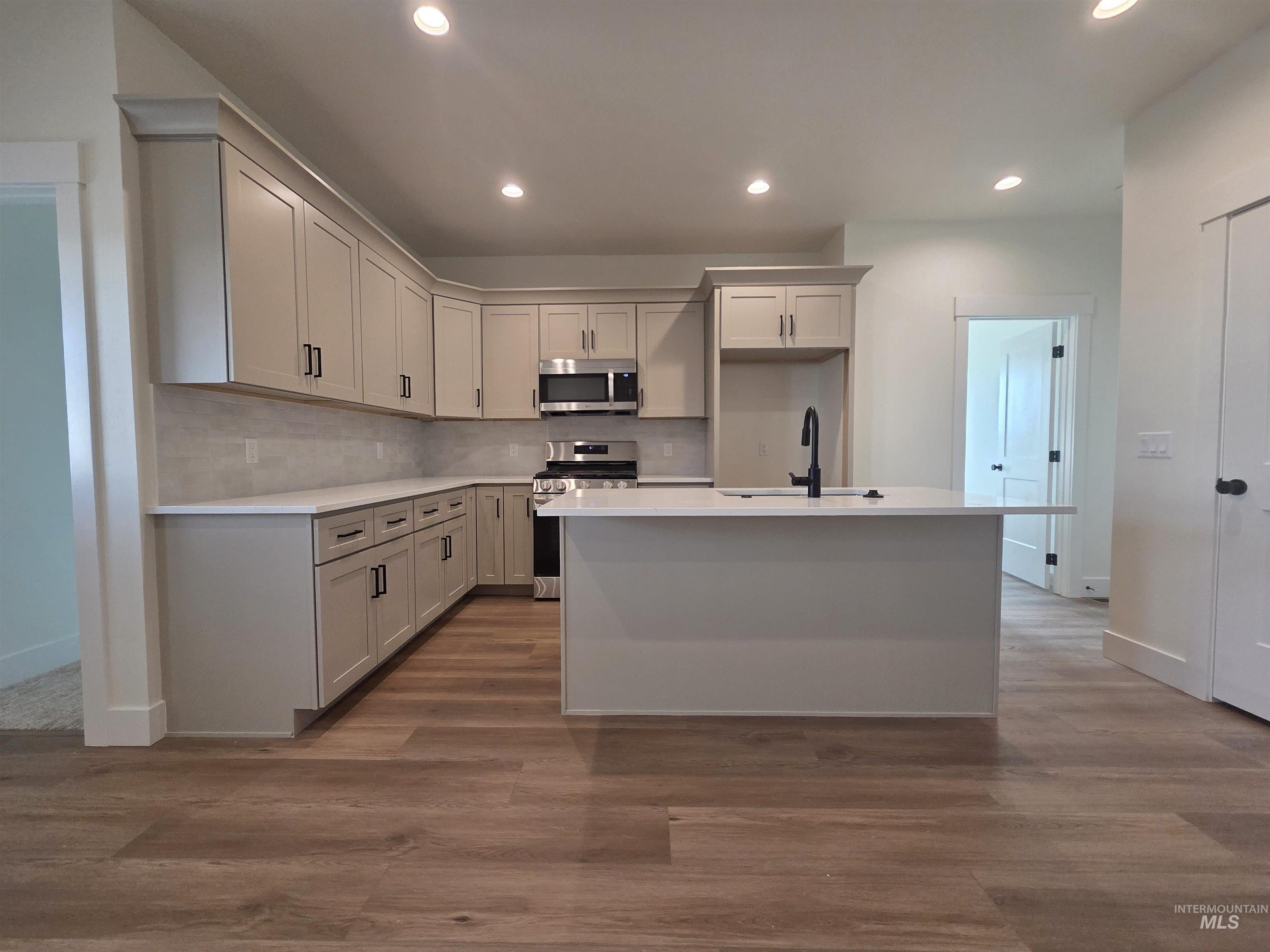 620 Oxford St, Burley, Idaho 83318, 4 Bedrooms, 2 Bathrooms, Residential For Sale, Price $357,765,MLS 98983068