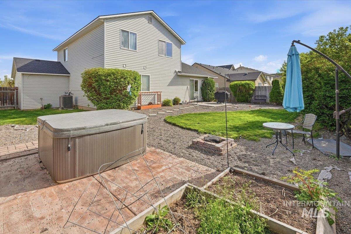 2714 Colfax Dr, Caldwell, Idaho 83607, 4 Bedrooms, 2.5 Bathrooms, Residential For Sale, Price $399,900,MLS 98983070