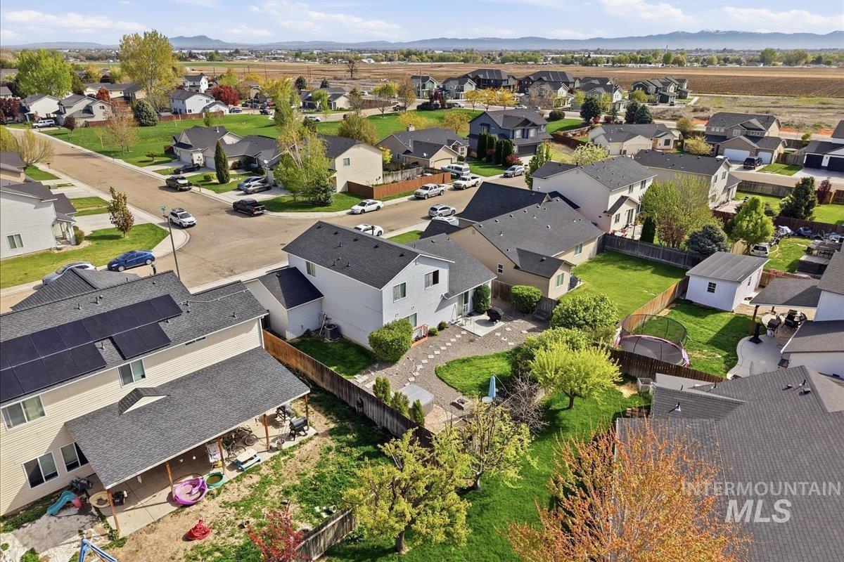 2714 Colfax Dr, Caldwell, Idaho 83607, 4 Bedrooms, 2.5 Bathrooms, Residential For Sale, Price $399,900,MLS 98983070