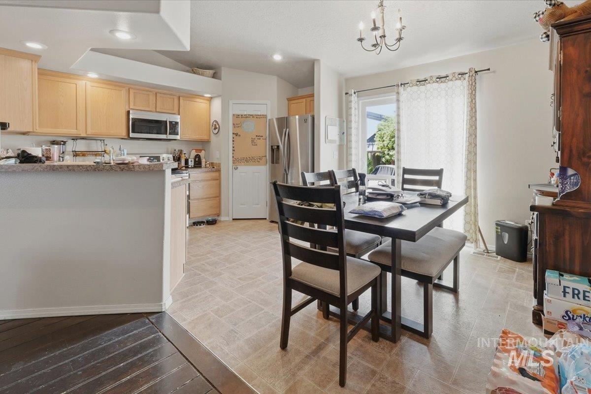 2714 Colfax Dr, Caldwell, Idaho 83607, 4 Bedrooms, 2.5 Bathrooms, Residential For Sale, Price $399,900,MLS 98983070
