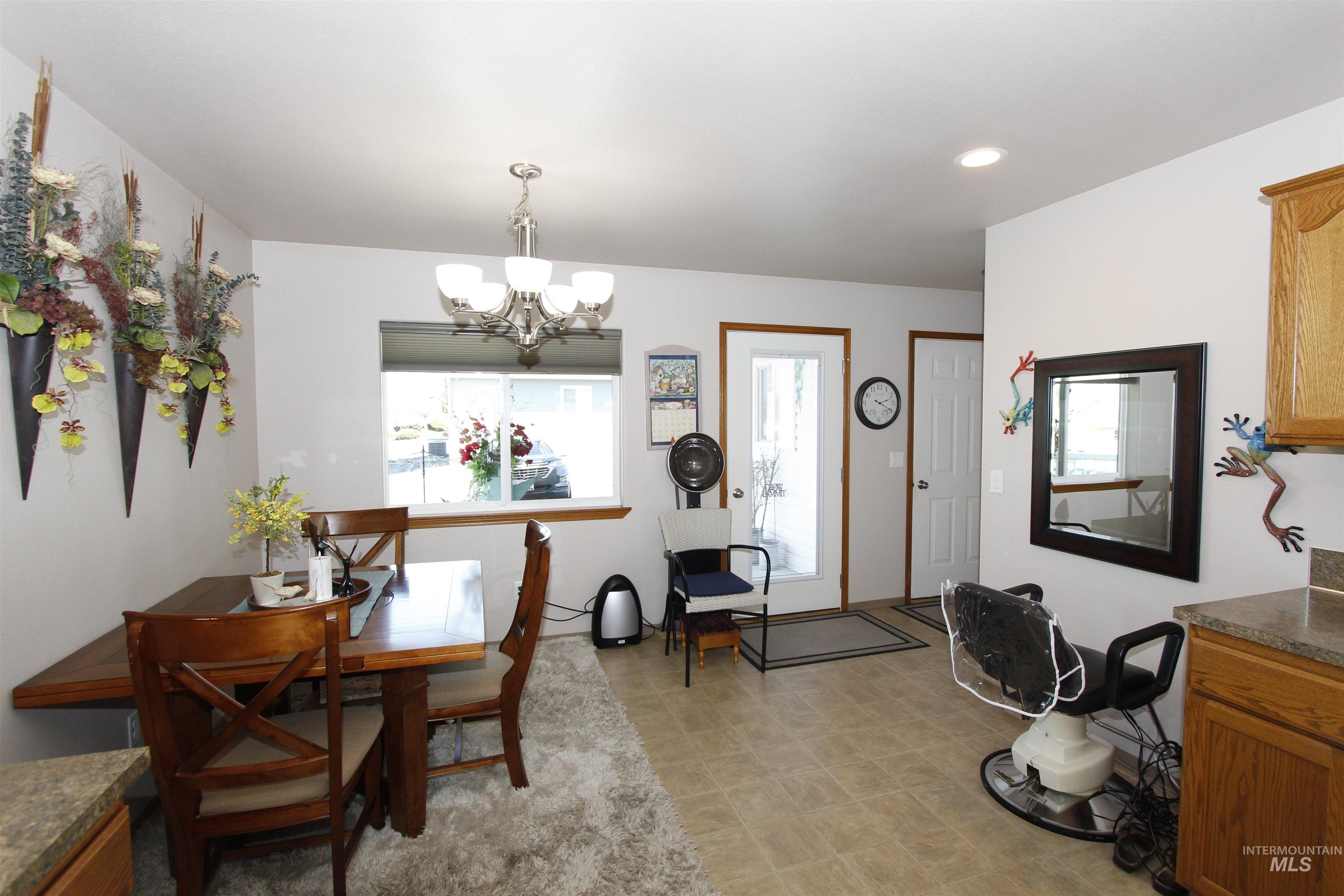 1803 16th St, Lewiston, Idaho 83501, 2 Bedrooms, 2 Bathrooms, Residential For Sale, Price $325,000,MLS 98983075