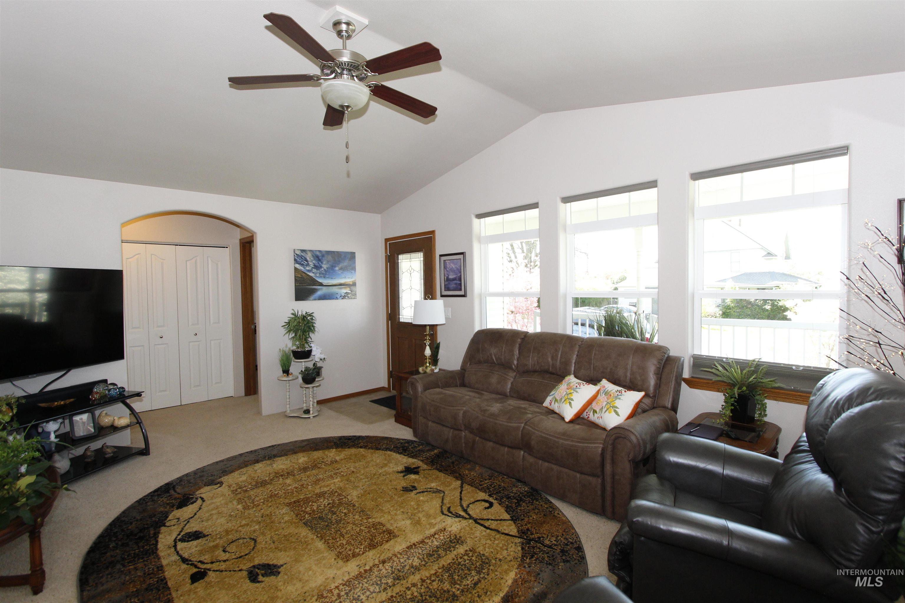 1803 16th St, Lewiston, Idaho 83501, 2 Bedrooms, 2 Bathrooms, Residential For Sale, Price $325,000,MLS 98983075