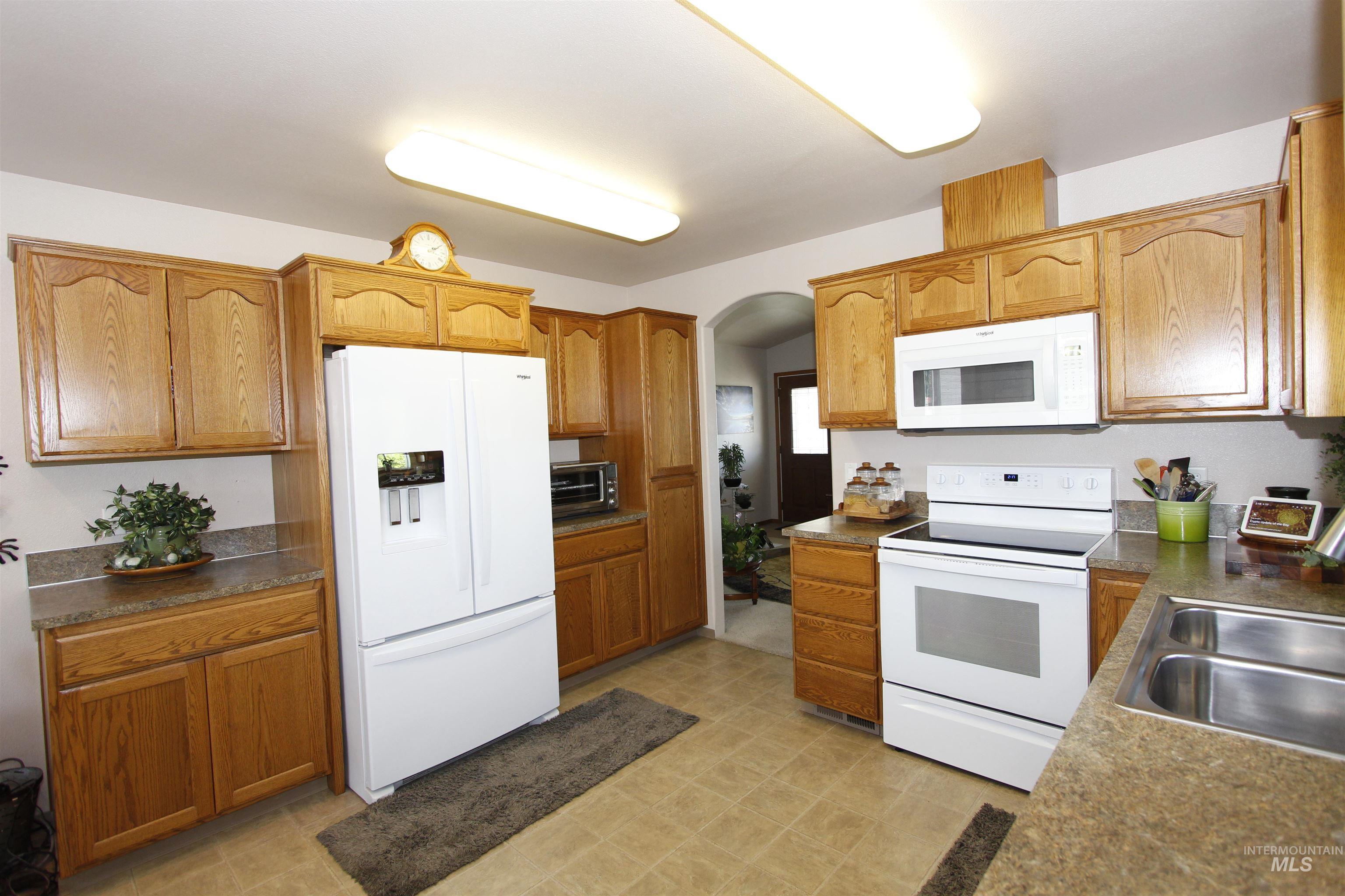 1803 16th St, Lewiston, Idaho 83501, 2 Bedrooms, 2 Bathrooms, Residential For Sale, Price $325,000,MLS 98983075